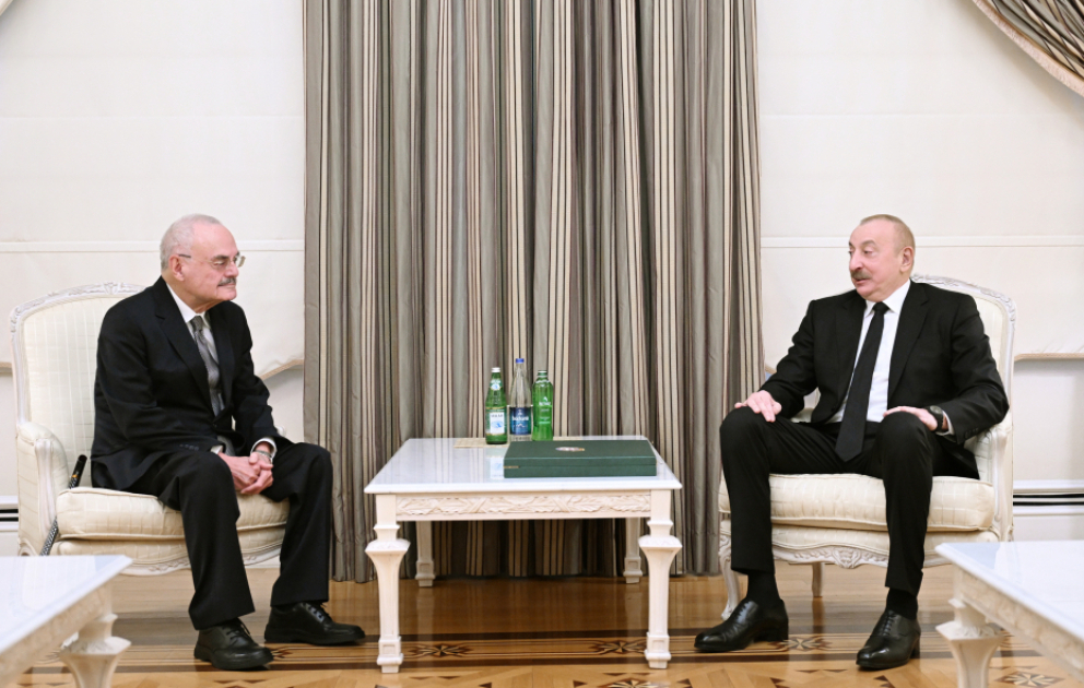 Prezident İlham Əliyev Artur Rasi-zadəyə “Heydər Əliyev” ordenini təqdim edib