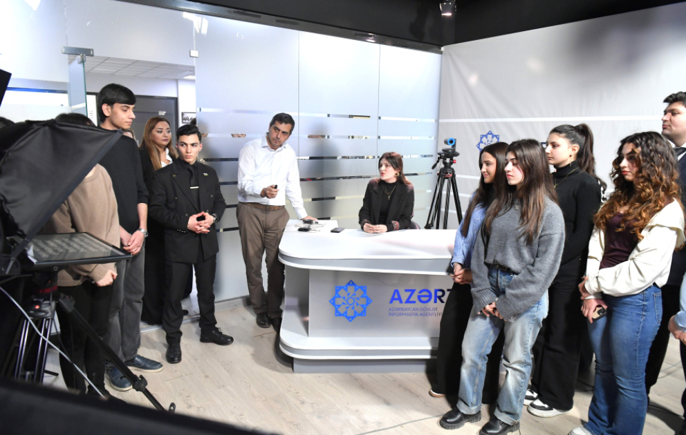 “İrəli” İctimai Birliyi “Gənclərin media savadlılığının artırılması” layihəsinə AZƏRTAC-a infoturla start verib