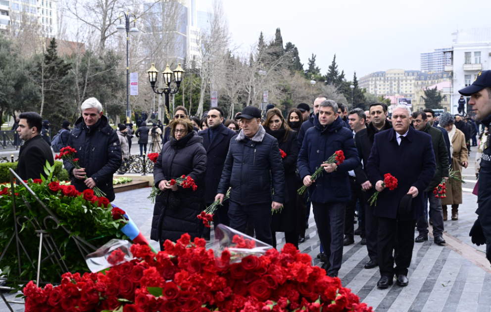 Le personnel de l'AZERTAC visite le mémorial du génocide de Khodjaly