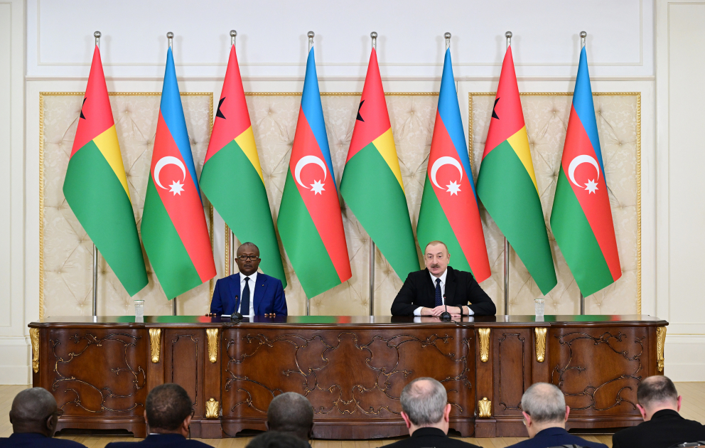 Les présidents azerbaïdjanais et bissau-guinéen font des déclarations à la presse