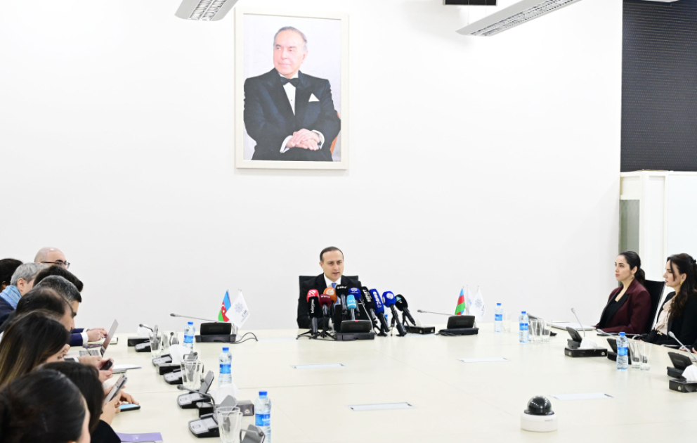 Fariz Cəfərov: Azərbaycanda “Apple” səlahiyyətli təlim mərkəzi yaradılacaq