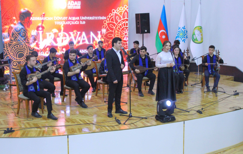 Gəncədə “İrəvan” Xalq Çalğı Alətləri ansamblının konserti keçirilib