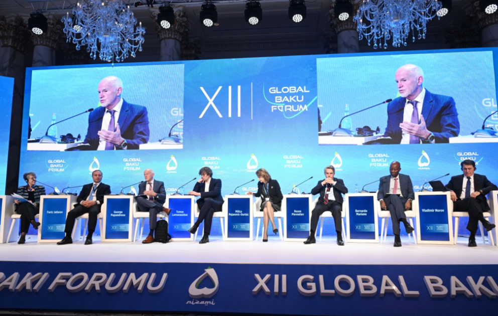 Qlobal Bakı Forumunda “Yeni dünya üçün yeni texnologiyalar” adlı panel iclas keçirilib