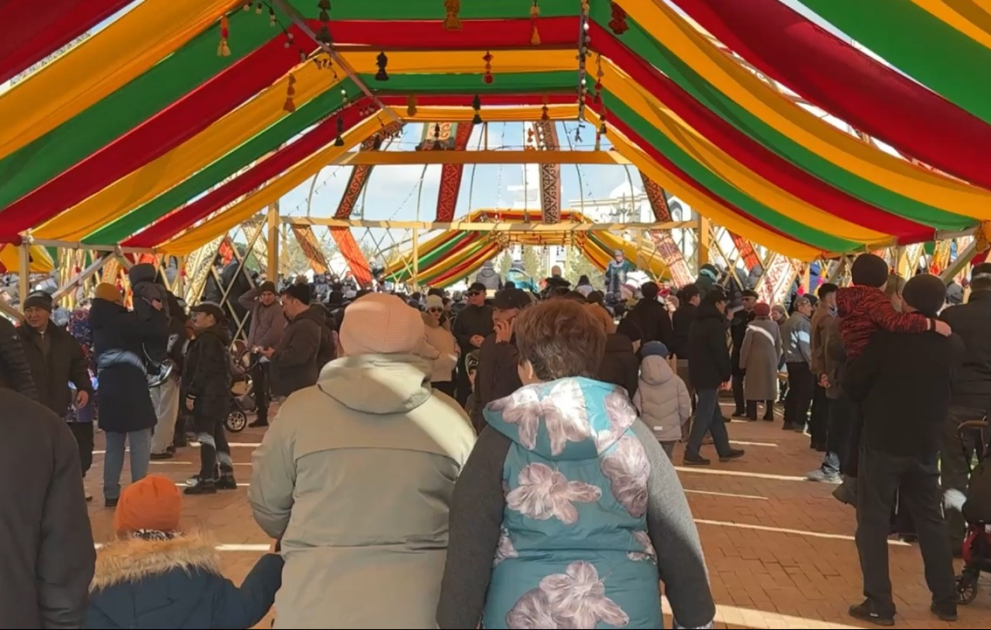 Astanada Novruz bayramında Azərbaycan musiqisi səsləndirildi