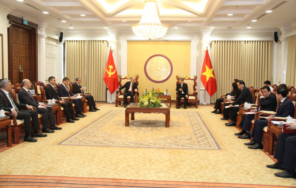 Azerbaijan’s Prosecutor General holds several meetings in Vietnam