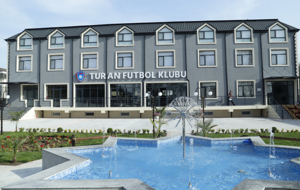 Tovuz şəhər stadionunda yeni inşa edilmiş əsas korpus binasının açılışı olub