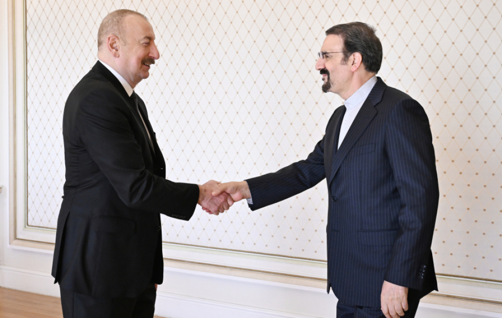 Azərbaycan Prezidenti İlham Əliyev İran Prezidentinin siyasi məsələlər üzrə müşavirini qəbul edib
