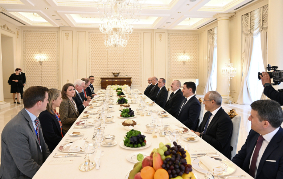 Offizielles Mittagessen zu Ehren von Bundespräsident Frank-Walter Steinmeier