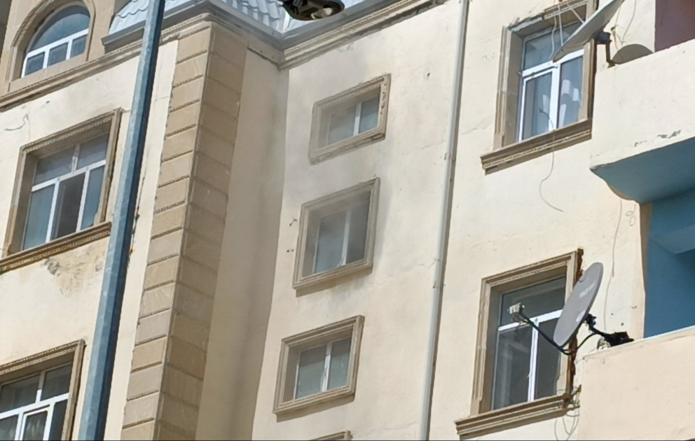 Tovuzda yaşayış binasında yanğın baş verib