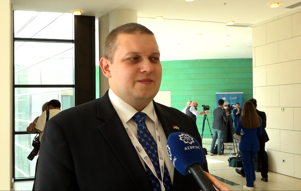 Urs Unkauf: Bu,dünyanın müxtəlif yerlərindən olan ekspertlərin toplaşması üçün unikal bir formatdır