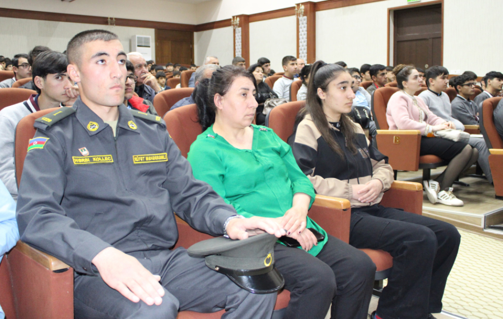 Şahbuzda Milli Müdafiə Universitetinin təhsil müəssisələrinə qəbulun təşviqi ilə bağlı görüş keçirilib