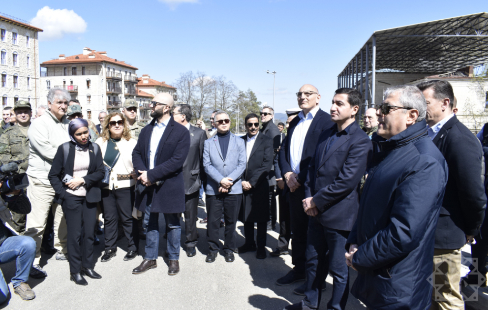 Diplomatik korpusun nümayəndələri Şuşa şəhəri ilə tanış olublar