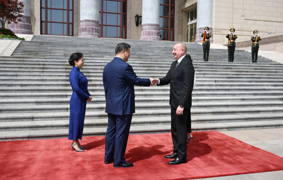 Official welcome ceremony was held for President of Azerbaijan Ilham Aliyev in Beijing