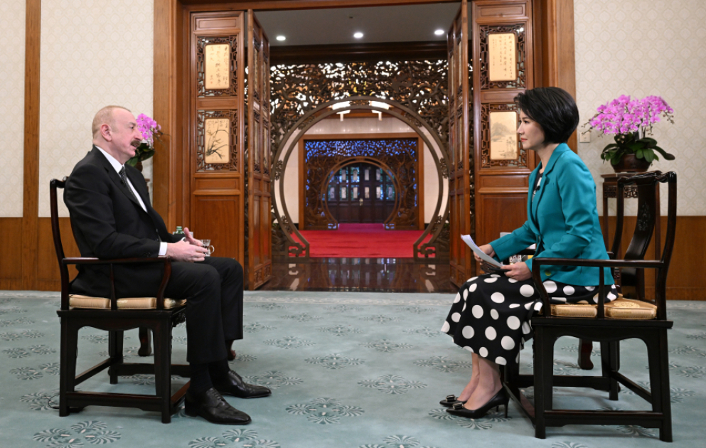Präsident Ilham Aliyev im Interview mit dem chinesischen CGTN