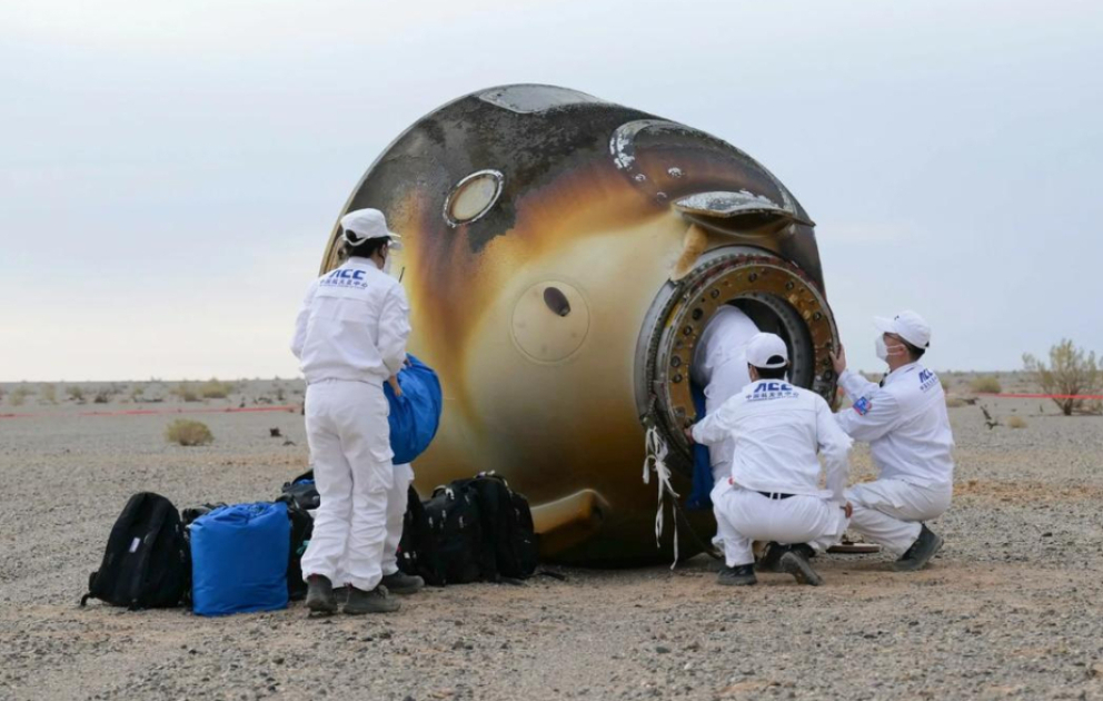 Çinin “Şencou-19” missiyasının astronavtları Yerə qayıdıblar