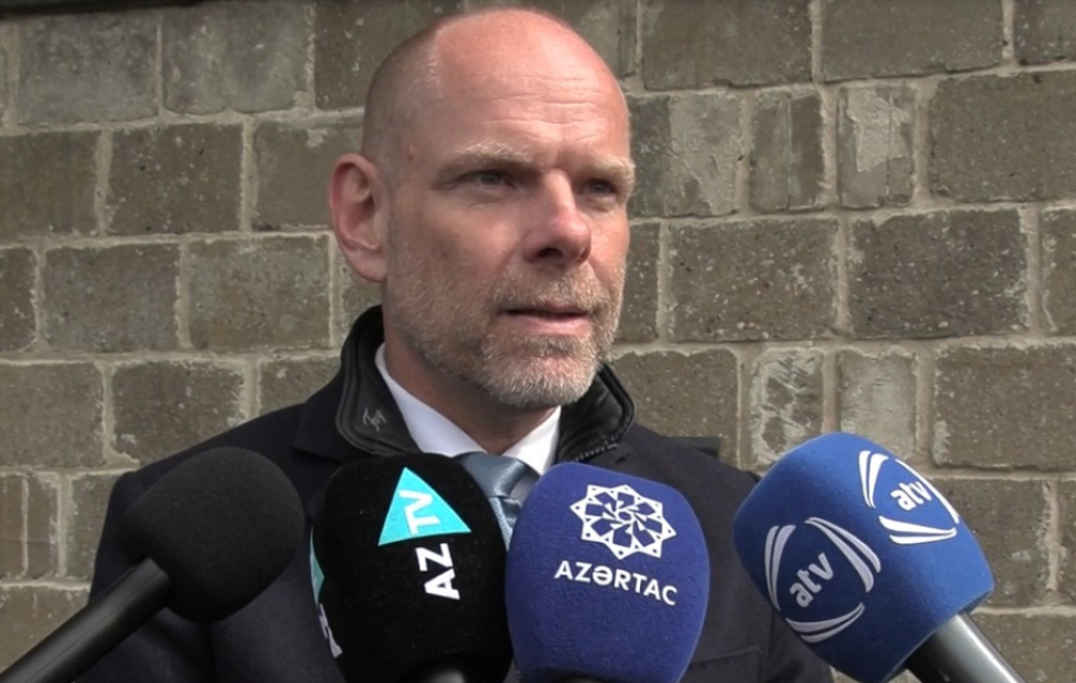 Aksel Drekol: Zaksenhauzen əsir düşərgəsində saxlanılmış azərbaycanlı qurbanların xatirə lövhəsinin açılması əlamətdar hadisədir