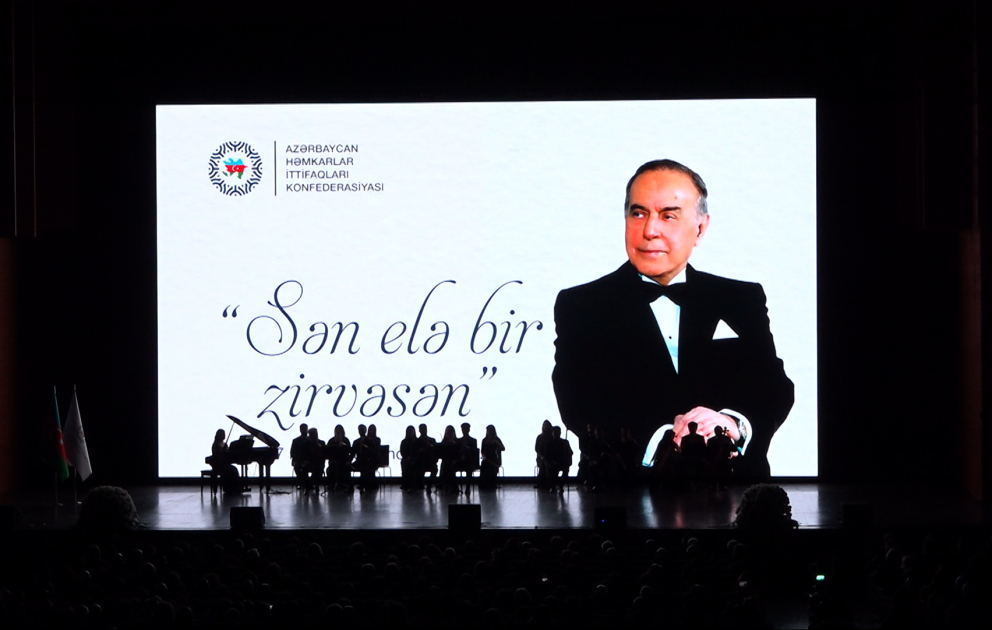 Ümummilli Lider Heydər Əliyevin anadan olmasının 102-ci ildönümü ilə əlaqədar “Sən elə bir zirvəsən” adlı konsert proqramı keçirilir