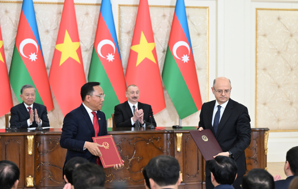 L’Azerbaïdjan et le Vietnam échangent des documents signés