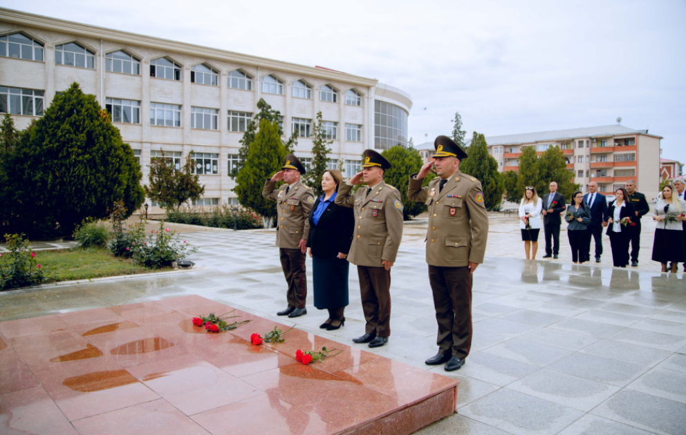 Şagirdlər fövqəladə hallar və yanğın zamanı davranış qaydaları barədə məlumatlandırılıblar