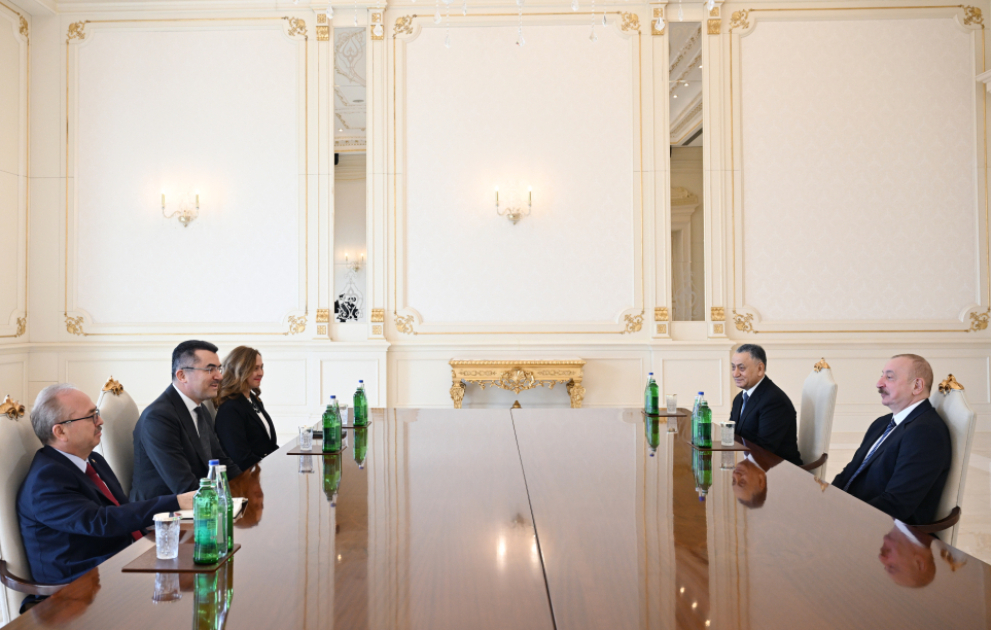 Präsident Ilham Aliyev empfängt Generalsekretär des Nationalen Sicherheitsrates der Türkei
