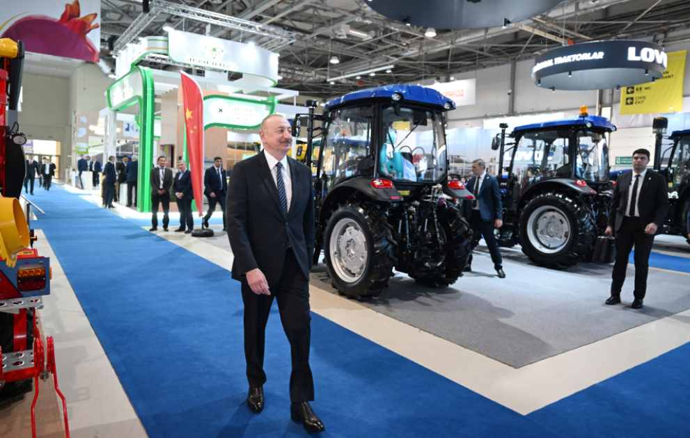 Prezident İlham Əliyev “InterFood Azerbaijan” və “Caspian Agro” sərgiləri ilə tanış olub