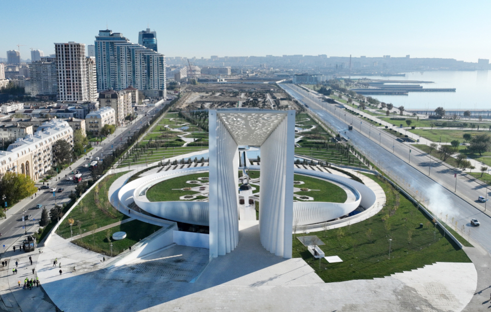 Mən turist olsaydım – Şanlı tarixi yaşadan Zəfər parkı