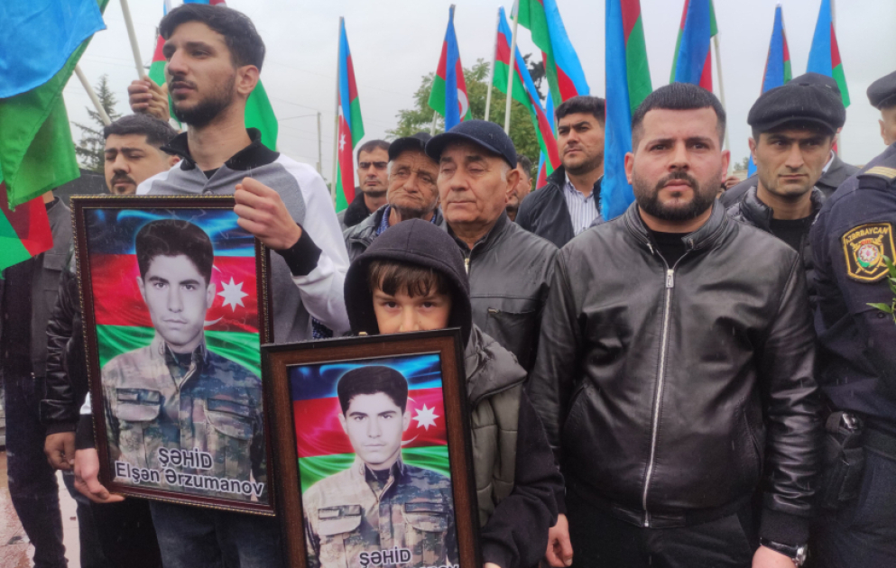 Otuz iki il əvvəl şəhidlik zirvəsinə ucalan döyüşçü Qubada dəfn olunub