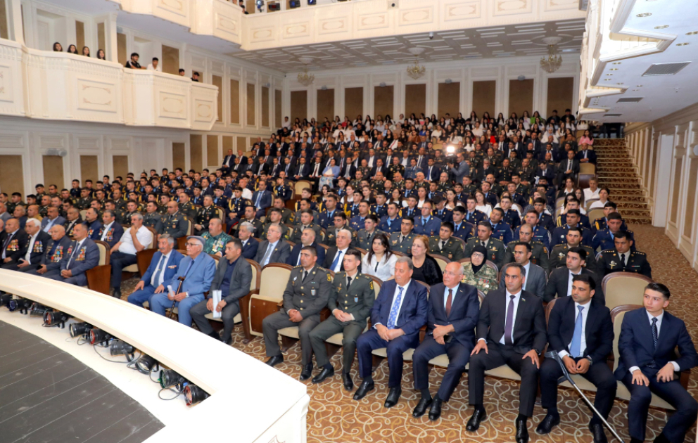 Naxçıvanda “8 Noyabr Zəfəri suverenliyimizin qarantıdır” mövzusunda konfrans keçirilib