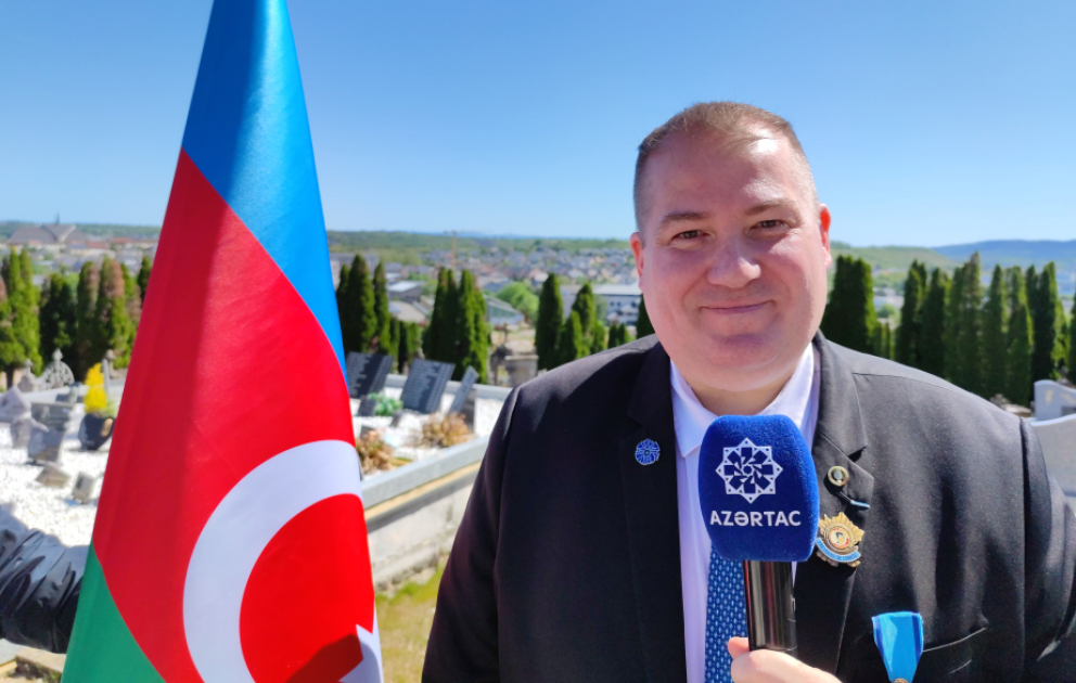Vinsan Bezomb: Aveyronda Fransanın azadlığı uğrunda yüzlərlə azərbaycanlı əsgər həlak olub