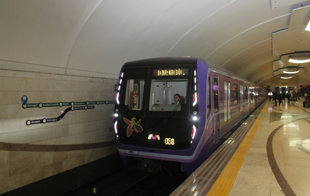 Bakı metrosunun pik saatlarında interval azaldılıb