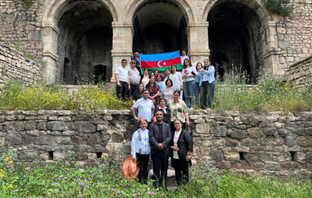 Mədəniyyət işçiləri azad olunan ərazilərdə yerləşən bir sıra tarixi abidələri ziyarət ediblər