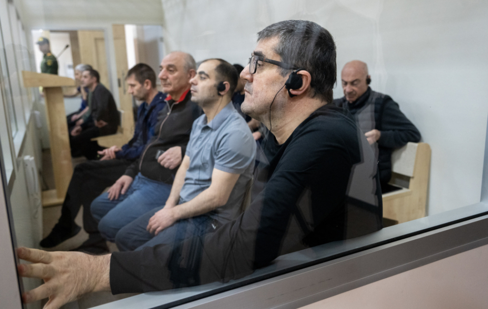 Beweismaterial zur Beteiligung des armenischen Generalstabschefs an der Besetzung der aserbaidschanischen Gebiete vor Gericht untersucht