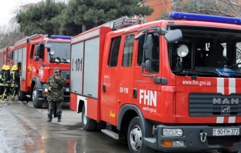Corat qəsəbəsində yanğın baş verib