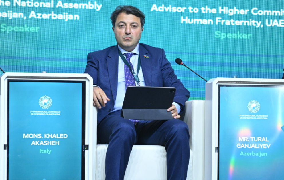 Tural Gəncəliyev: Müsəlmanları hədəfə alan mənfi emosional və koqnitiv reaksiyalar son dövrlərdə daha da artıb