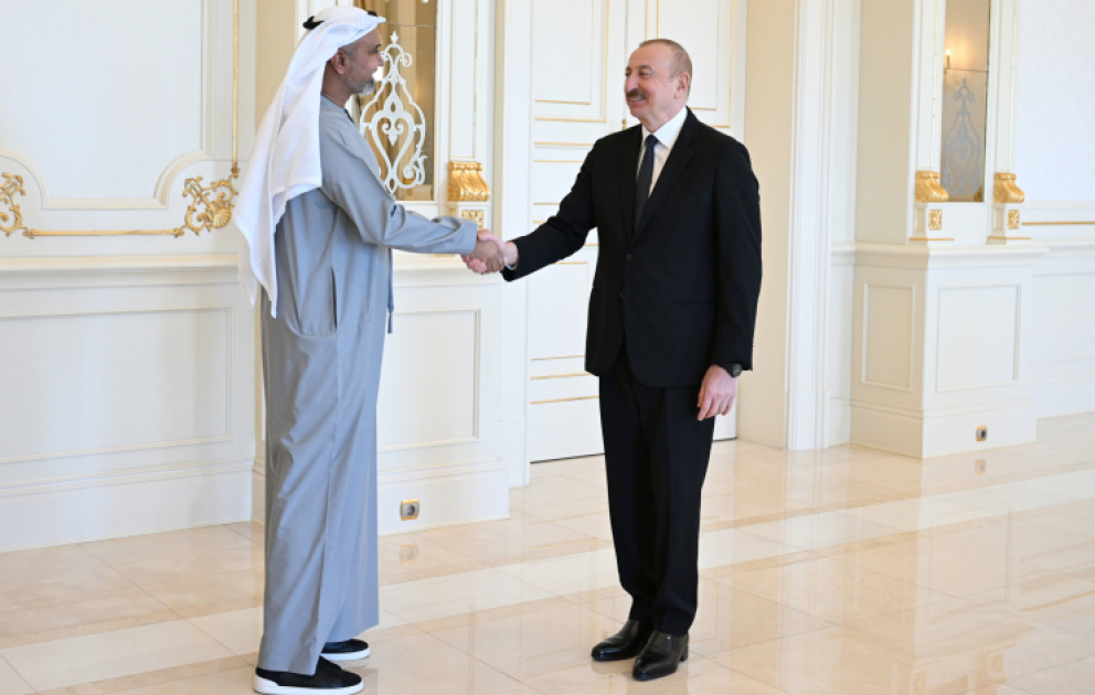 Le président azerbaïdjanais reçoit le PDG et le directeur général de l'International Holding Company