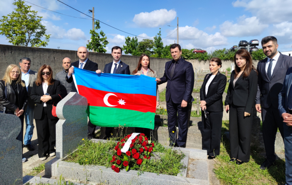 Parisdə Azərbaycan Xalq Cümhuriyyəti qurucularının xatirələri ehtiramla anılıb