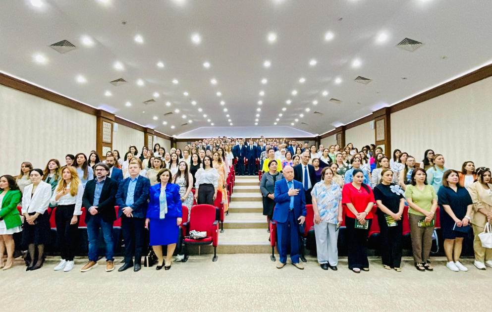 Naxçıvanda “Müasir Pediatriyanın İşığında” adlı elmi-praktik konfrans keçirilib