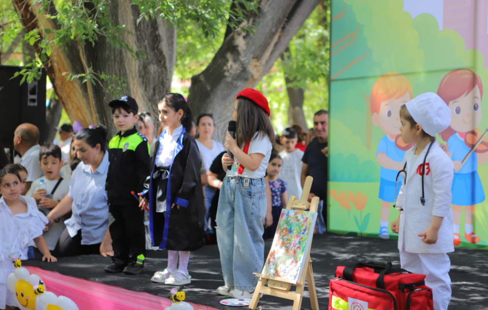 Naxçıvanda “Uşaqların rəngli dünyası” festivalı keçirilib