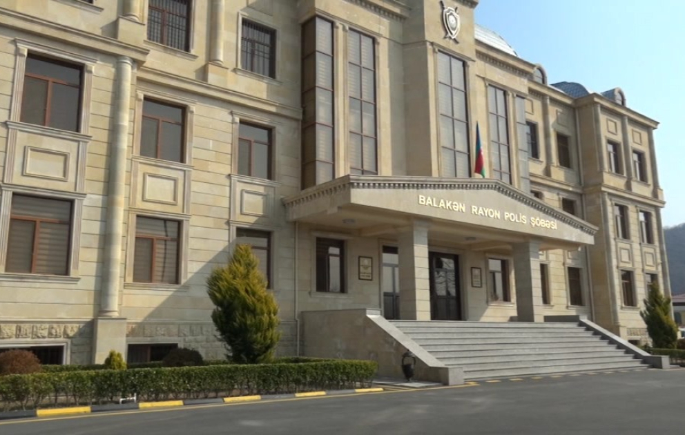Balakəndə avtomobillər toqquşub, iki nəfər xəsarət alıb