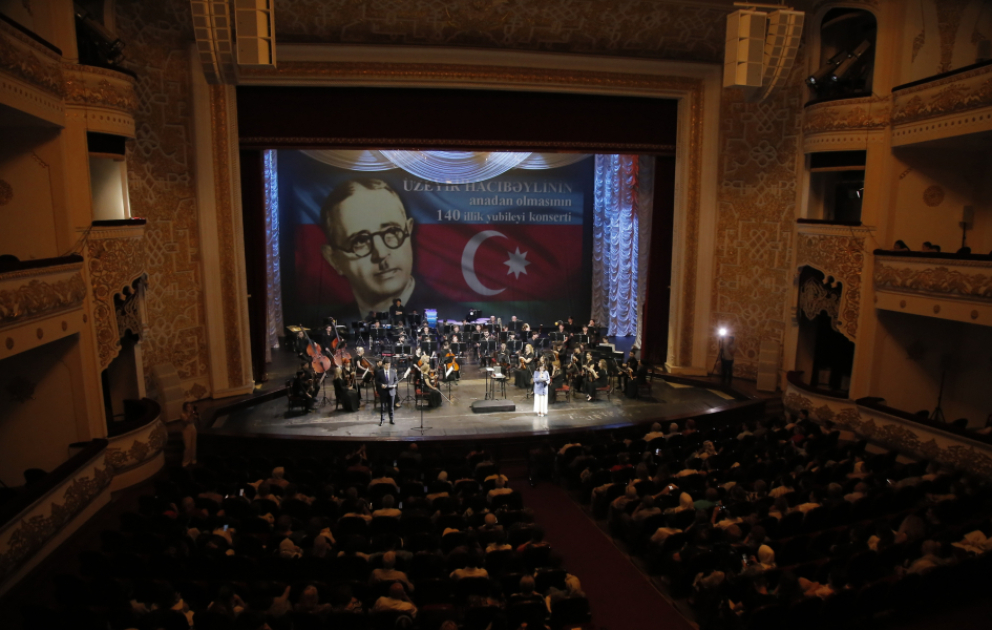 Daşkənddə Üzeyir Hacıbəylinin anadan olmasının 140 illik yubileyi münasibətilə böyük konsert keçirilib