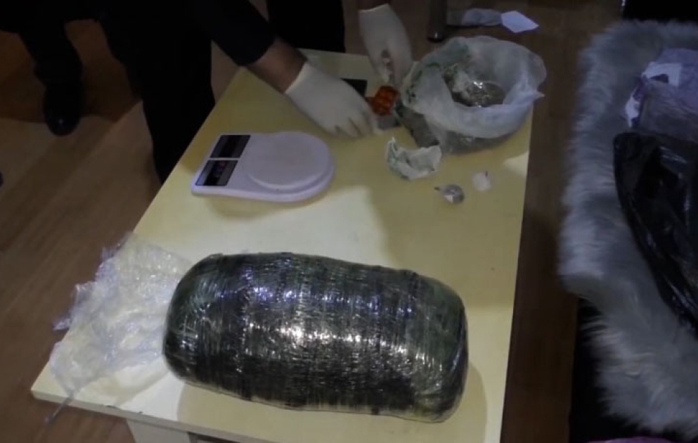 Şəmkirdə 5 kiloqrama yaxın narkotik vasitə dövriyyədən çıxarılıb