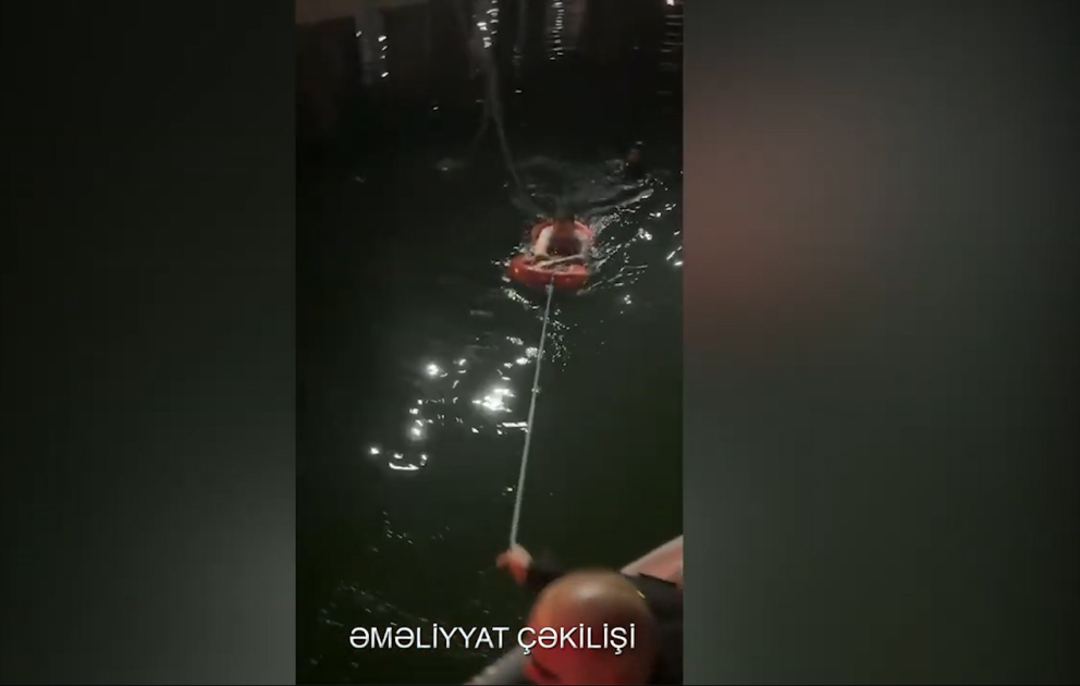 Paytaxtın Səbail rayonunda dənizdə batma təhlükəsində olan şəxs xilas edilib