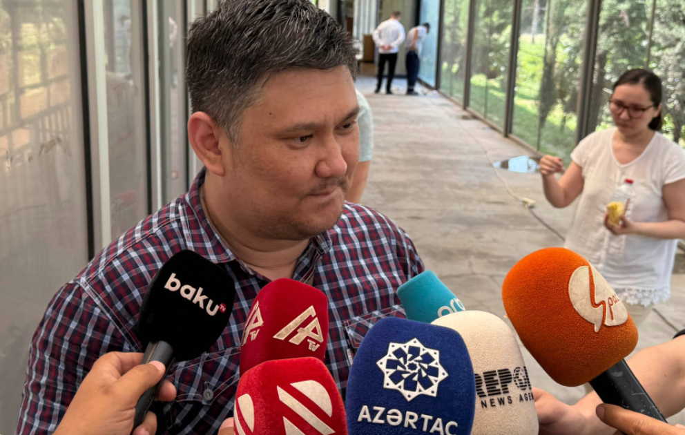 Назим Бейшекеев: Выражаем признательность Азербайджану за содействие в эвакуации граждан Кыргызстана