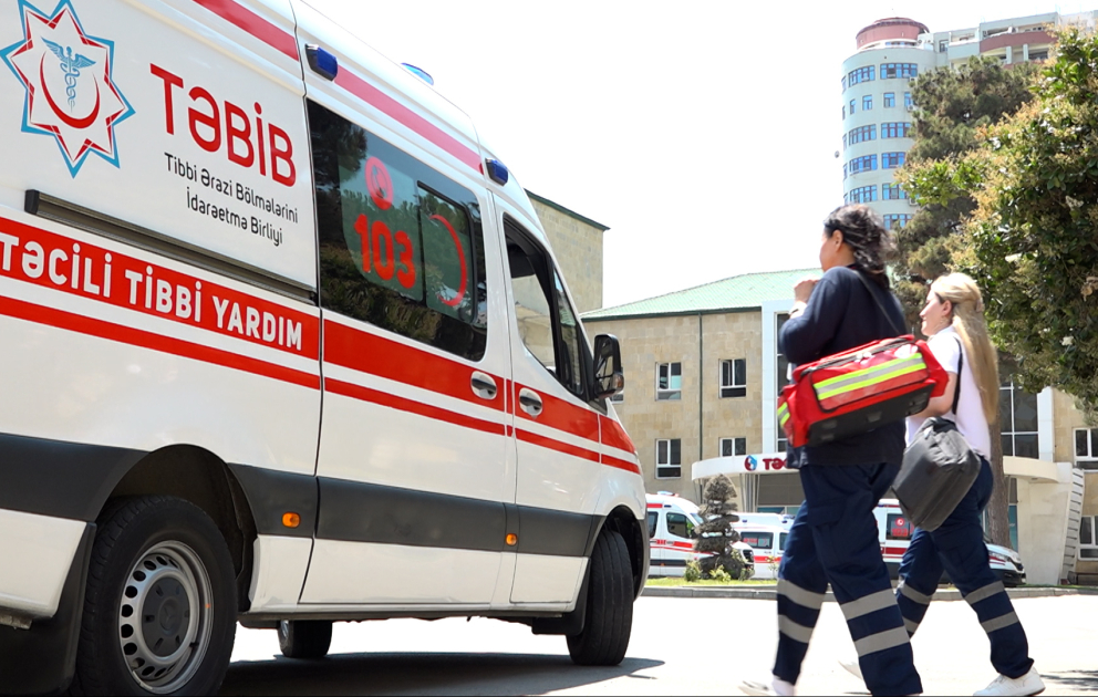 17 İyun  - Tibb işçilərinin peşə bayramıdır