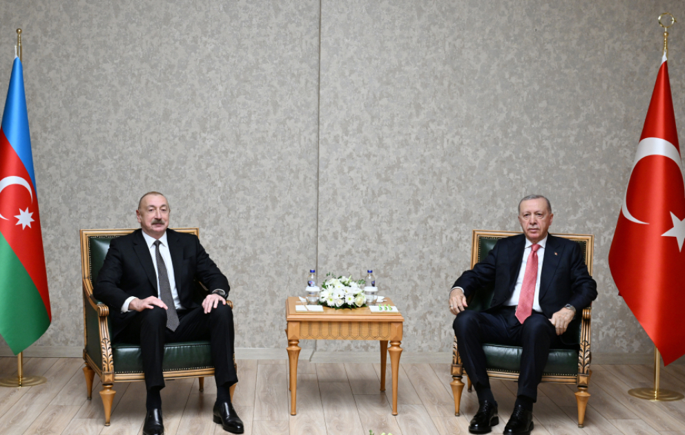 Präsident Ilham Aliyev und Präsident Recep Tayyip Erdoğan treffen sich in Kahramanmaraş