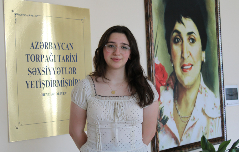 683 bal toplayan məzun: “Göz həkimi olub, insanların qayğısına qalmaq istəyirəm”