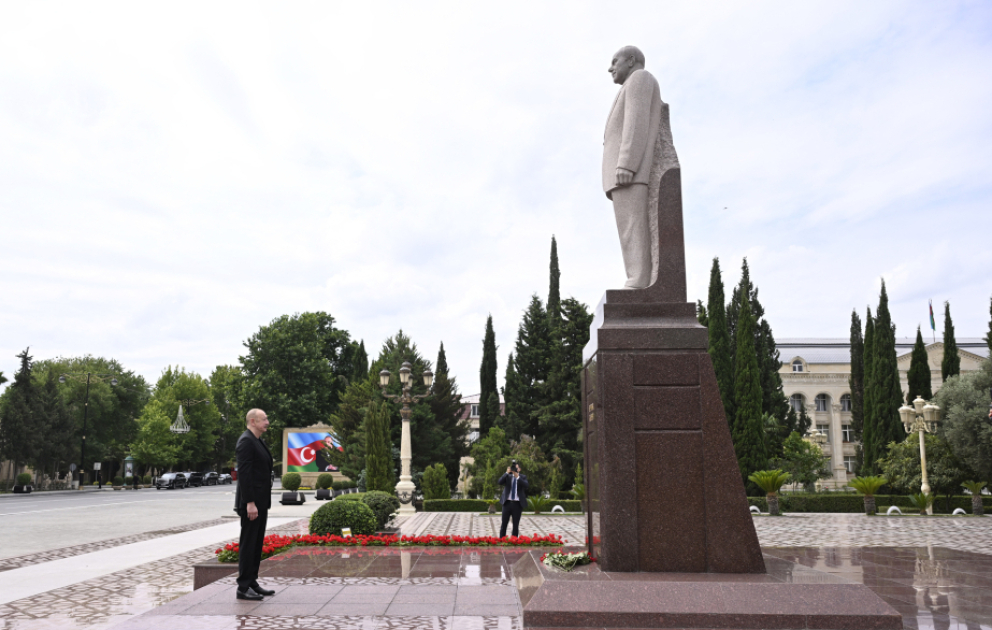 Déplacement du président de la République dans la région de Yevlakh