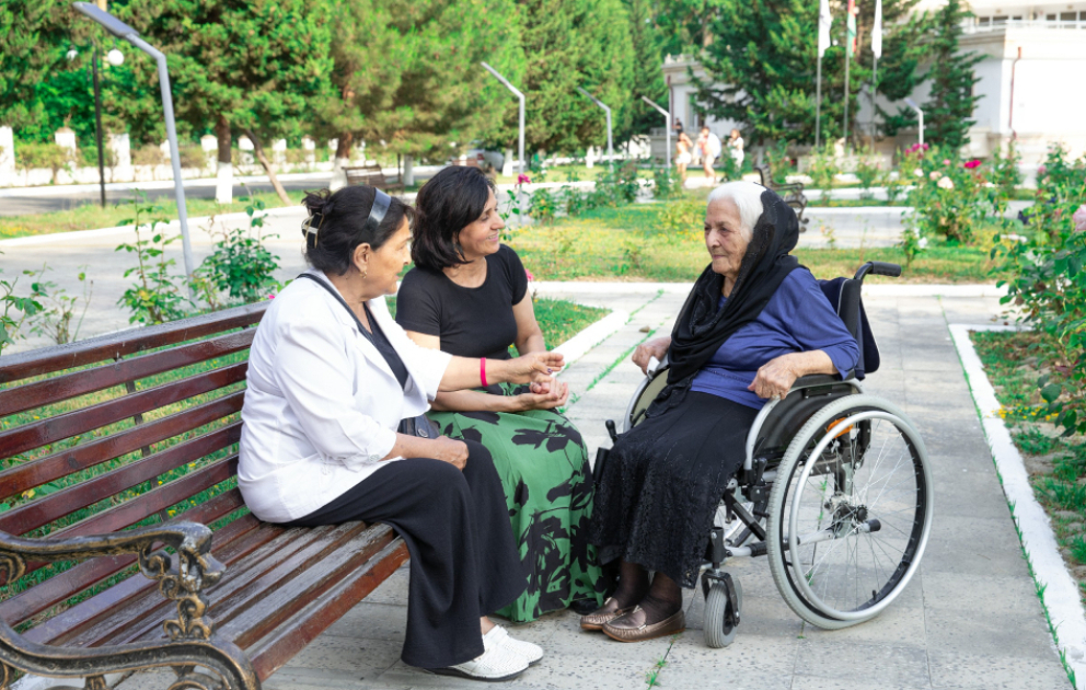 97 yaşlı İpək Hacıyeva: Xoş xasiyyət və mehriban münasibət uzun ömrə aparan yolun açarıdır