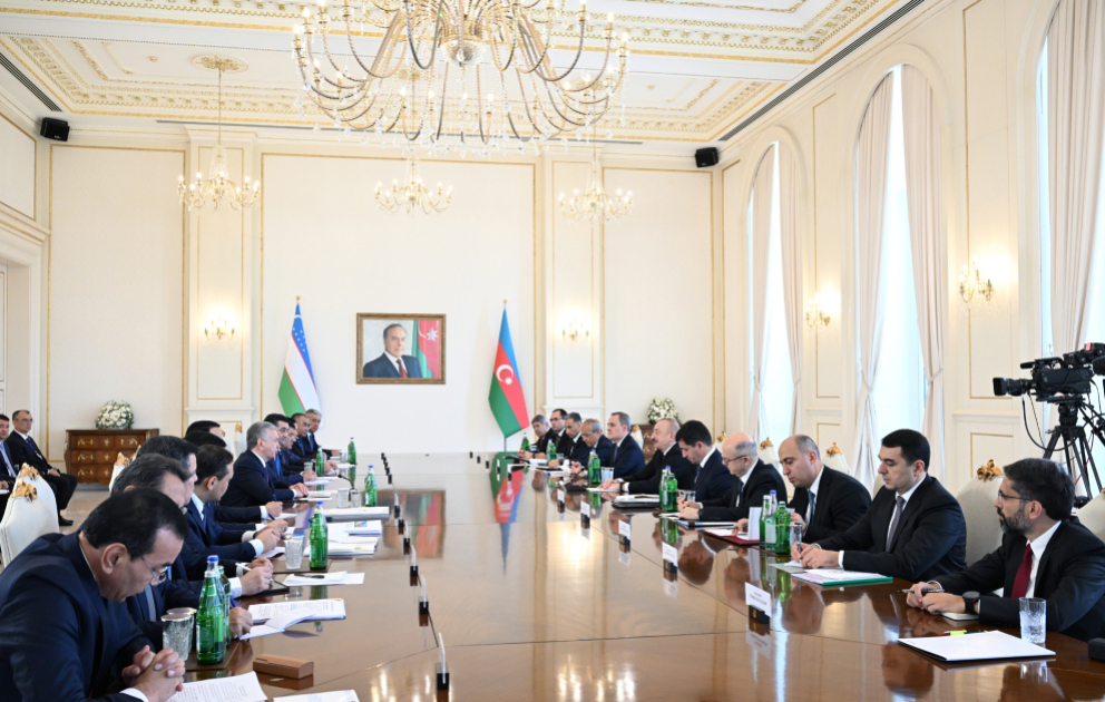Le Conseil suprême interétatique azerbaïdjano-ouzbek se réunit à Bakou