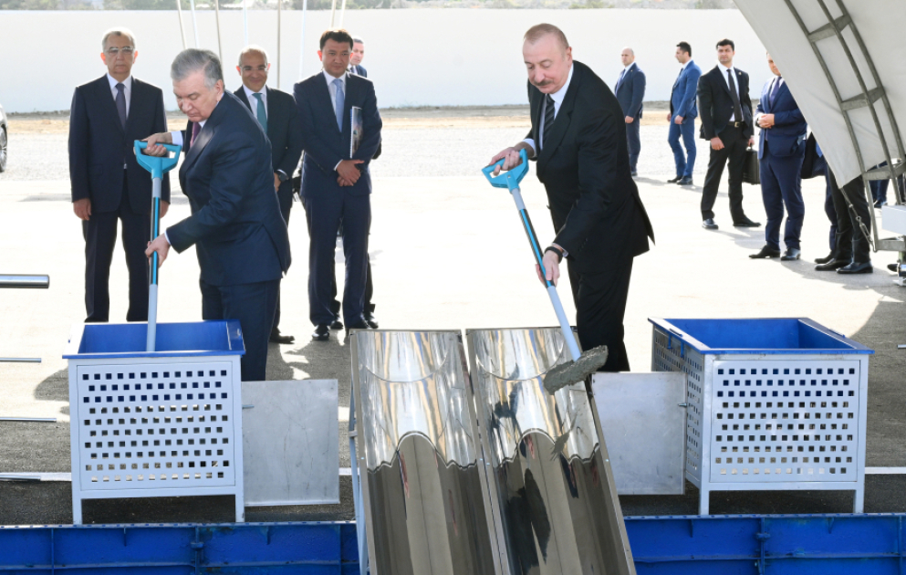 Grundstein für den „Usbekistan“-Park in Baku gelegt